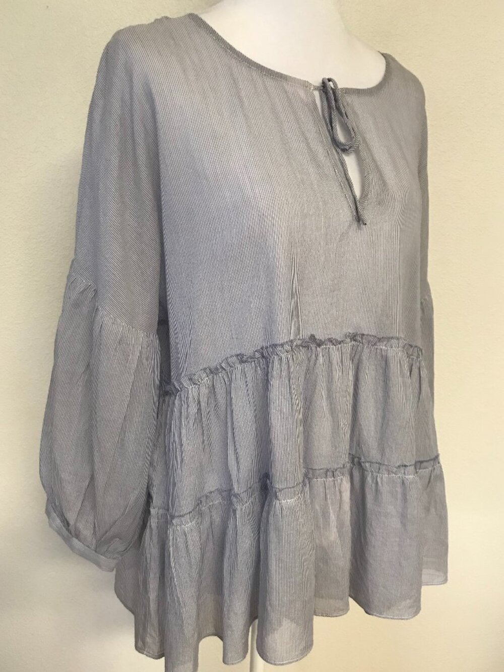 Lucky Brand Tiered Ruffle Top S Dusty Blue Striped Lightweight